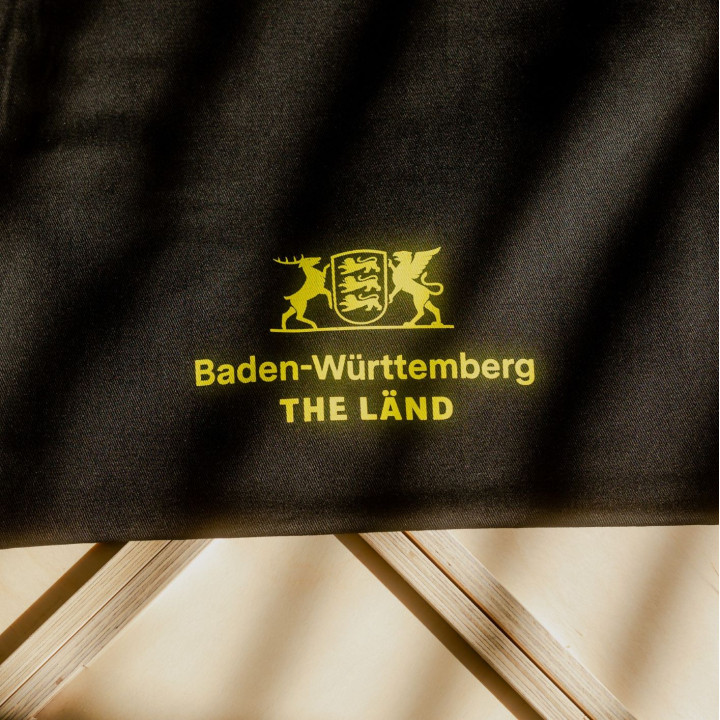 THE LÄND Tragetasche | Jetzt im THE LÄND FÄNSHOP